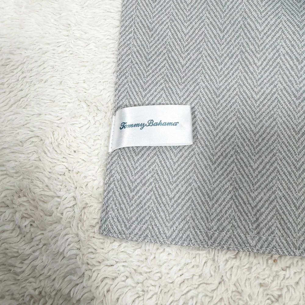 TOMMY BAHAMA Set of 4 Sullivan Herringbone Placemats 13x19in Indoor Outdoor Gray